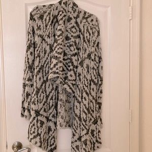 COPY - COPY - Sweater in Large